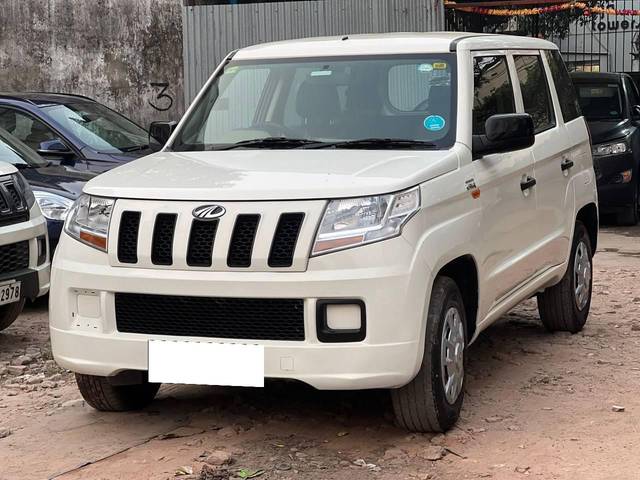 https://images10.gaadi.com/usedcar_image/4306495/original/processed_199e3b7d43d609ffbb720bfb70cf900f.jpg?imwidth=6402