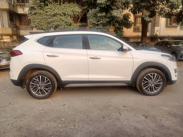 https://images10.gaadi.com/usedcar_image/4306518/original/85773a9fe198ebe8f356c789b6d079a6.jpeg?imwidth=6401