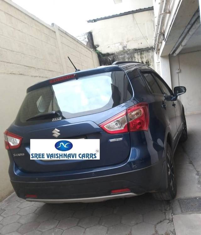 https://images10.gaadi.com/usedcar_image/4306535/original/processed_653c81d674c20ed2c4b5d54fcc1a8dfe.jpg?imwidth=6401