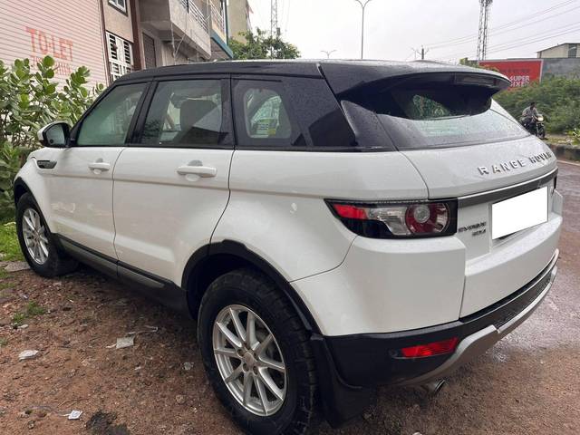 https://images10.gaadi.com/usedcar_image/4306562/original/processed_ae6e0c0c3dbcdc550d774ab9223d2826.jpg?imwidth=6402