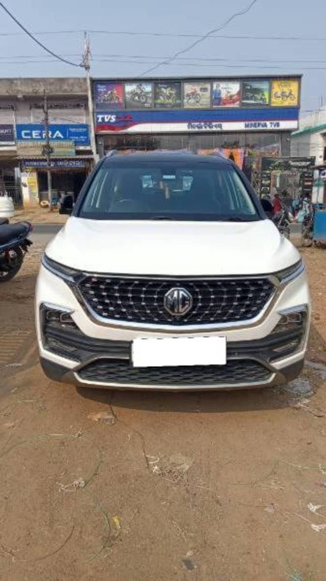 https://images10.gaadi.com/usedcar_image/4306571/original/processed_2f689fbb-3c16-4a7d-b944-c650ffe963c5.jpg?imwidth=6400