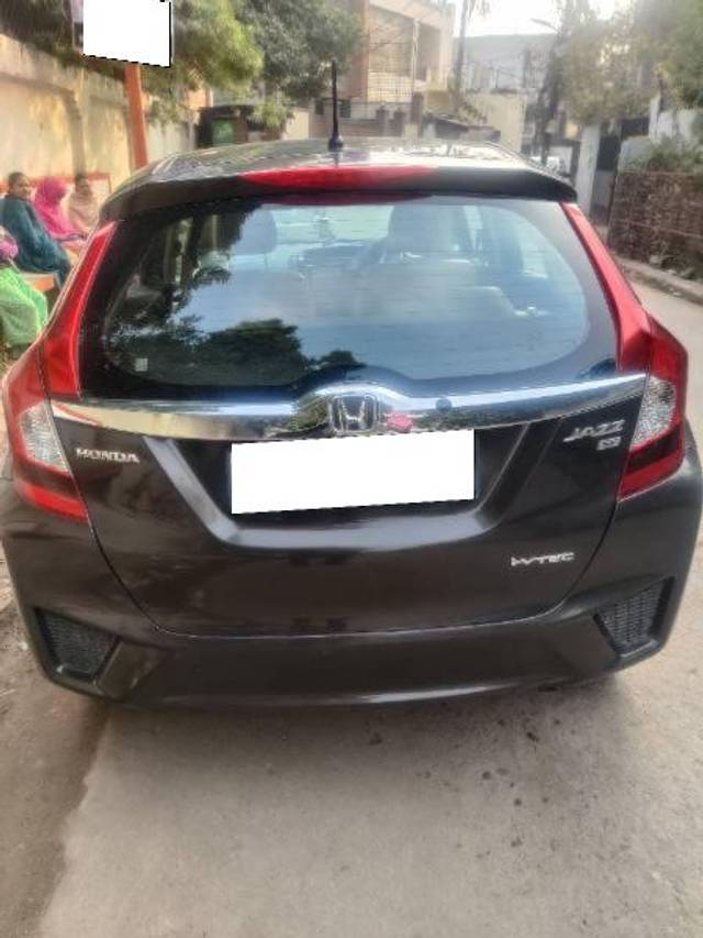 https://images10.gaadi.com/usedcar_image/4306638/original/processed_6643d301-bb5a-4c7c-9dcf-ced5391e188d.jpg?imwidth=6401