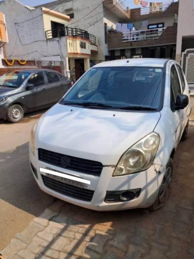 https://images10.gaadi.com/usedcar_image/4306642/original/processed_76b79ae1-1eba-483b-abac-0beb4211c7c9.jpg?imwidth=6402