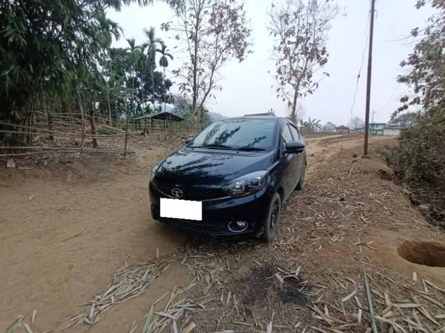 https://images10.gaadi.com/usedcar_image/4306691/original/processed_e7d60043-68aa-46c6-a81c-5a06b3bc216d.jpg?imwidth=6400