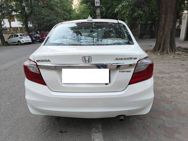 https://images10.gaadi.com/usedcar_image/4306723/original/processed_cec721877920ce9fa2310de7866300b6.jpg?imwidth=6401