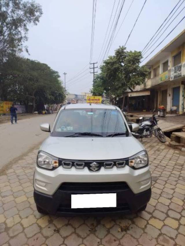 https://images10.gaadi.com/usedcar_image/4306812/original/processed_e5d6b507-2236-4073-a37a-4c605ac3eb30.jpg?imwidth=6402