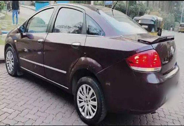 https://images10.gaadi.com/usedcar_image/4306866/original/929f1317efd3478c92ea2052b4f8c5ba.jpg?imwidth=6402