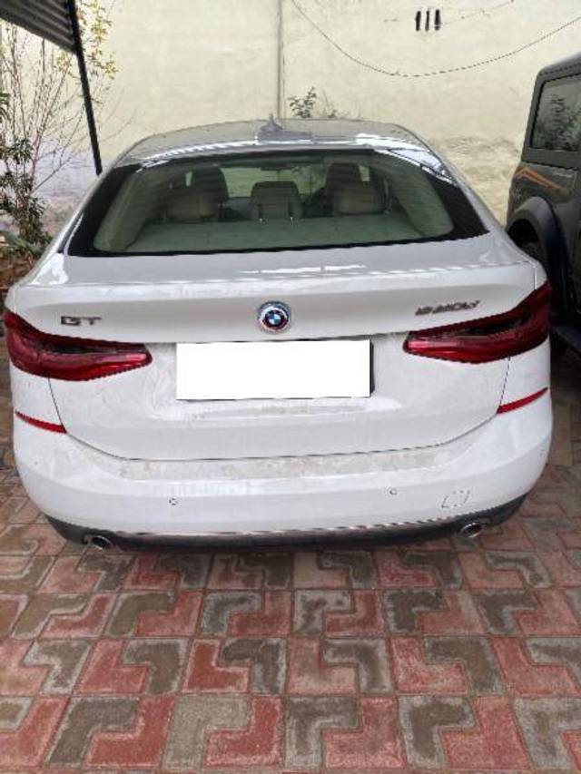 https://images10.gaadi.com/usedcar_image/4306940/original/04a834620a54b92c0bd2f8d7126ae330.jpg?imwidth=6401