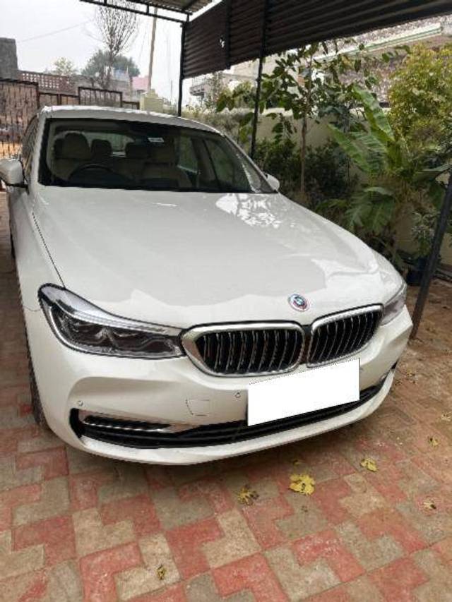 https://images10.gaadi.com/usedcar_image/4306940/original/ca1c2df9062a95f6f6b797d99d2a8b32.jpg?imwidth=6400