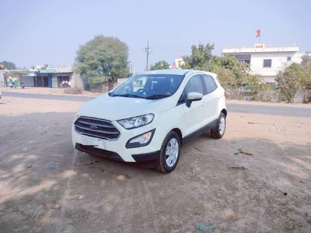 https://images10.gaadi.com/usedcar_image/4306945/original/processed_a82f7cfe-e73f-4c48-b26e-c124ed21cf5c.jpg?imwidth=6400