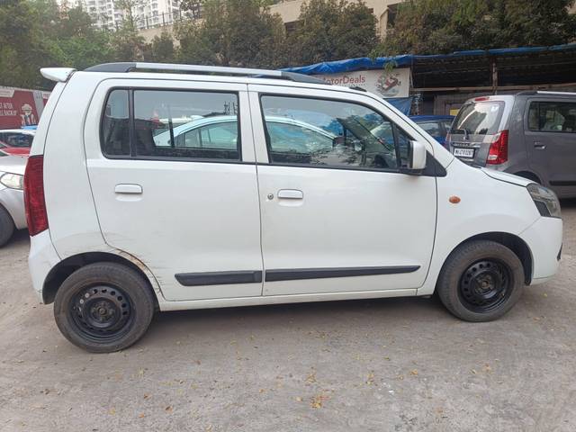 https://images10.gaadi.com/usedcar_image/4306990/original/processed_d320b0dabc749ae12ffd6378352433e0.jpg?imwidth=6401