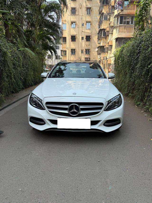 https://images10.gaadi.com/usedcar_image/4307032/original/processed_a8110faee11fe6f480b378153857a4e2.jpeg?imwidth=6400