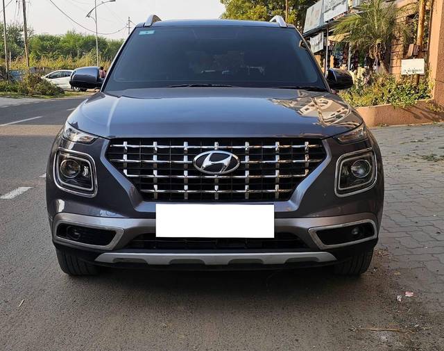 https://images10.gaadi.com/usedcar_image/4307049/original/processed_f362b6c1917ac29e03799eed43073275.jpg?imwidth=6402