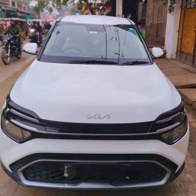 https://images10.gaadi.com/usedcar_image/4307054/original/processed_391a6dd5-ea47-4f15-b9ca-344ca95954e5.jpg?imwidth=6400