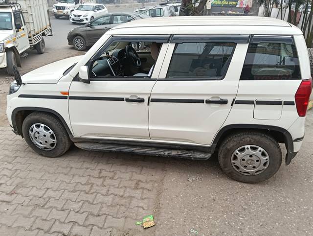 https://images10.gaadi.com/usedcar_image/4307082/original/processed_1f1cd12ef9eaf6735ab09d2872449f97.jpg?imwidth=6402