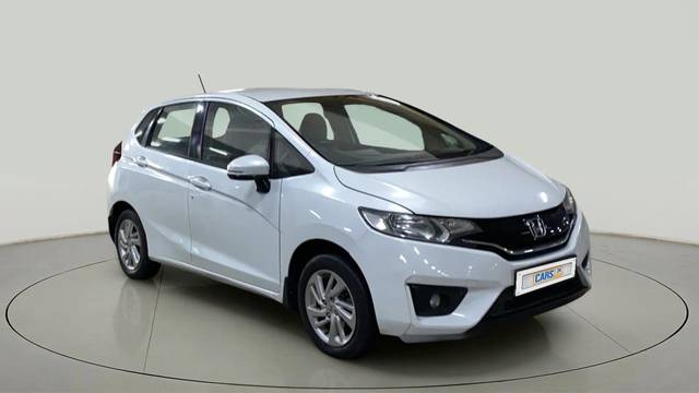 https://images10.gaadi.com/usedcar_image/4307091/original/562b2b69acfff6f10ed4909c0bb0b5f3.jpg?imwidth=6400