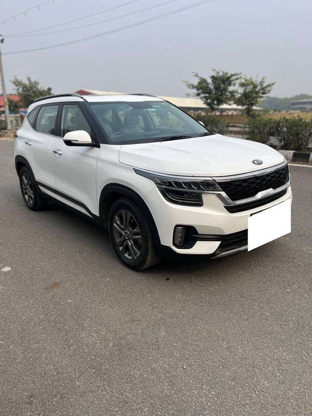 https://images10.gaadi.com/usedcar_image/4307208/original/processed_ad579978490e299ef8d7ff12bfe42c5c.jpg?imwidth=6400