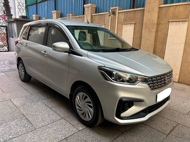 https://images10.gaadi.com/usedcar_image/4307229/original/processed_815c1887188e34b338f0266500f45512.jpg?imwidth=6400