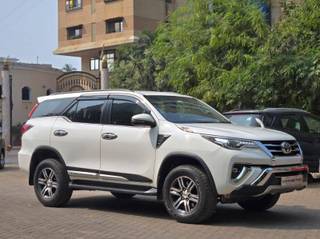 Toyota Fortuner 2016-2021 Toyota Fortuner 2.7 2WD MT BSIV