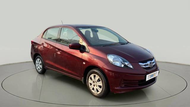 https://images10.gaadi.com/usedcar_image/4307260/original/b88bffc6d6f825f10d240e7f3225d497.jpg?imwidth=6400