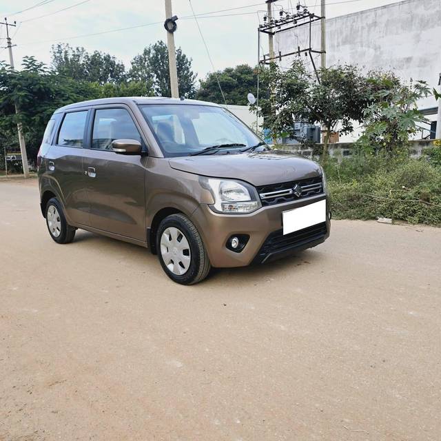 https://images10.gaadi.com/usedcar_image/4307266/original/processed_0b46df387edcfa1f6b904c1247f1833c.jpg?imwidth=6400