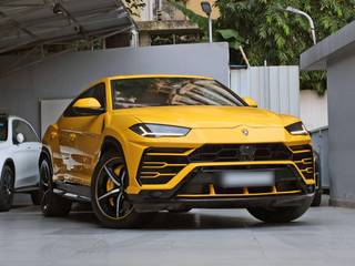 Lamborghini Urus Lamborghini Urus V8