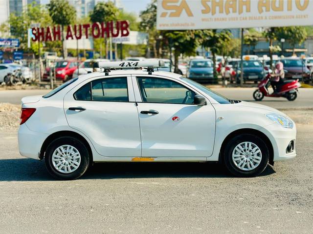 https://images10.gaadi.com/usedcar_image/4307327/original/processed_e41c780150230b7378af1000bfcb4d69.jpg?imwidth=6401