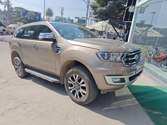 https://images10.gaadi.com/usedcar_image/4307339/original/processed_4a80a081c8200ba12a749fdea38301b9.jpg?imwidth=6400