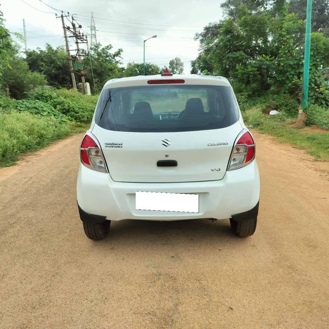 https://images10.gaadi.com/usedcar_image/4307369/original/processed_4732cc4bb88e16eb6c3ef50194236faa.jpg?imwidth=6401