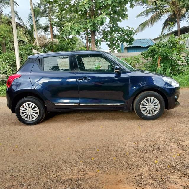 https://images10.gaadi.com/usedcar_image/4307379/original/bdd608ec2dd5ec60fd867b6dc96480a6.jpg?imwidth=6401