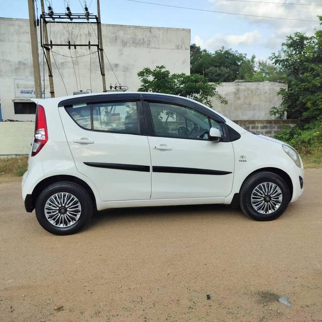 https://images10.gaadi.com/usedcar_image/4307388/original/processed_b3243d2f13ce27de5f6400f67acc0dce.jpg?imwidth=6401