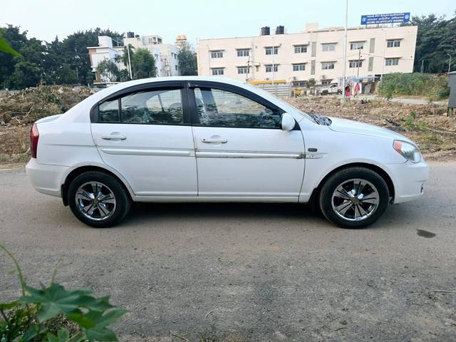 https://images10.gaadi.com/usedcar_image/4307432/original/processed_3a086c05e0e348d51f1a6c1f2759c29c.jpg?imwidth=6401