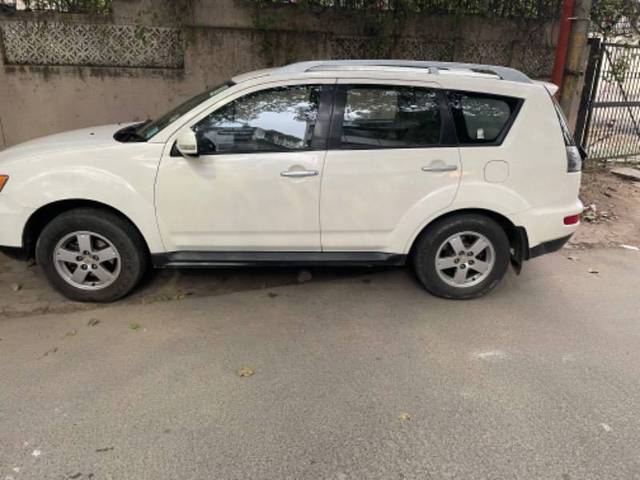 https://images10.gaadi.com/usedcar_image/4307439/original/209bb2a9c7f917e5cbe5781b14ea0b05.jpg?imwidth=6402