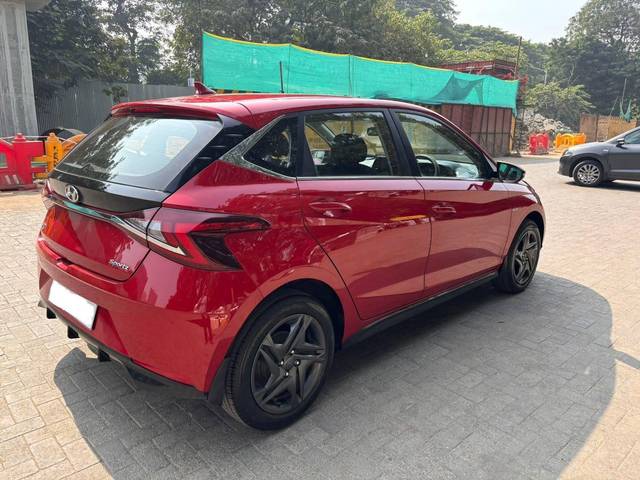 https://images10.gaadi.com/usedcar_image/4307455/original/processed_ff9eca0a41be38f91944e1790ced6ce7.jpg?imwidth=6402