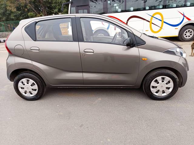 https://images10.gaadi.com/usedcar_image/4307456/original/processed_44b3a452e214f57f0d1df66fb3d7eff1.jpg?imwidth=6401