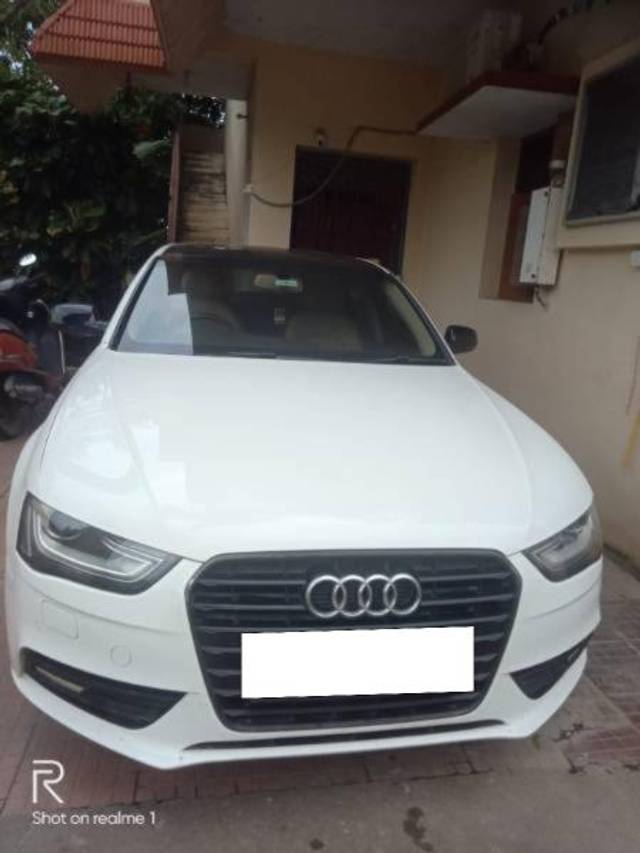 https://images10.gaadi.com/usedcar_image/4307459/original/processed_63c1e335-dae6-4b9f-90fd-0d8bd535b318.jpg?imwidth=6402