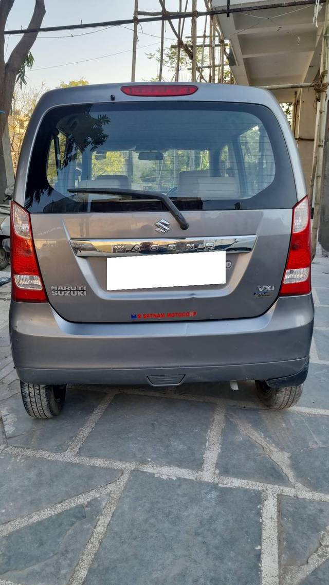 https://images10.gaadi.com/usedcar_image/4307460/original/processed_19d272d0910e54093de20205fd404e08.jpeg?imwidth=6402