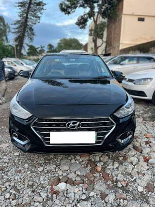 Hyundai Verna 2017-2020 Hyundai Verna CRDi 1.6 AT SX Option