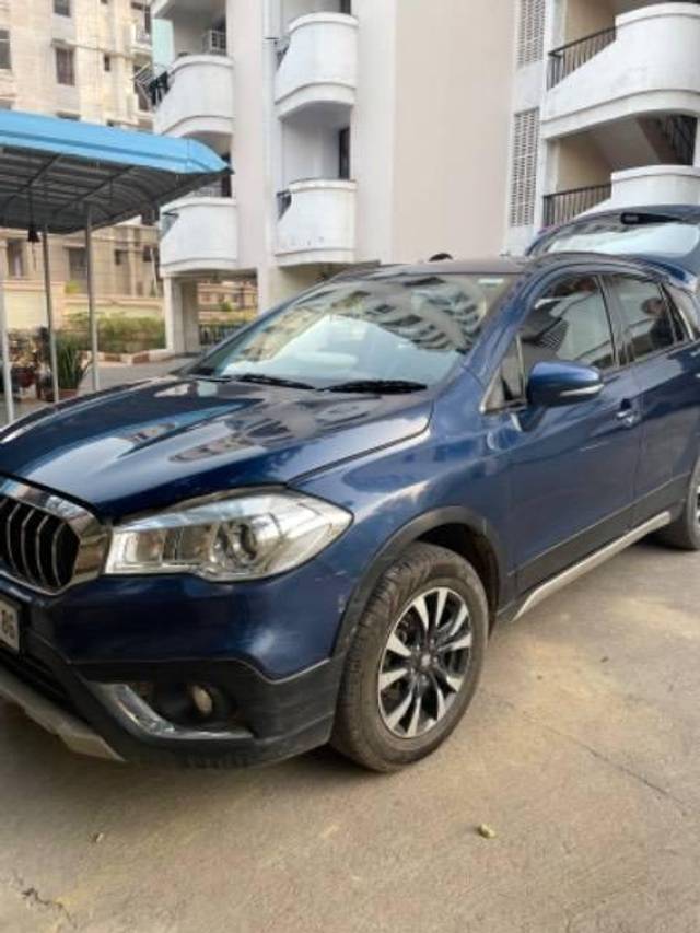 https://images10.gaadi.com/usedcar_image/4307632/original/processed_ed526814-2df6-4783-8092-58c1adcbc88d.jpeg?imwidth=6400