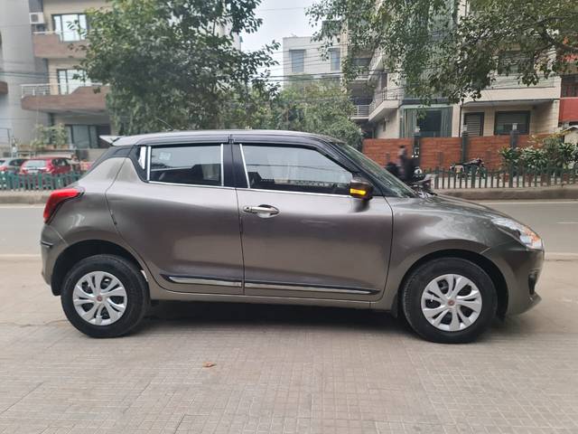 https://images10.gaadi.com/usedcar_image/4307637/original/7a7076a78ea288e10309567983b89059.jpg?imwidth=6401