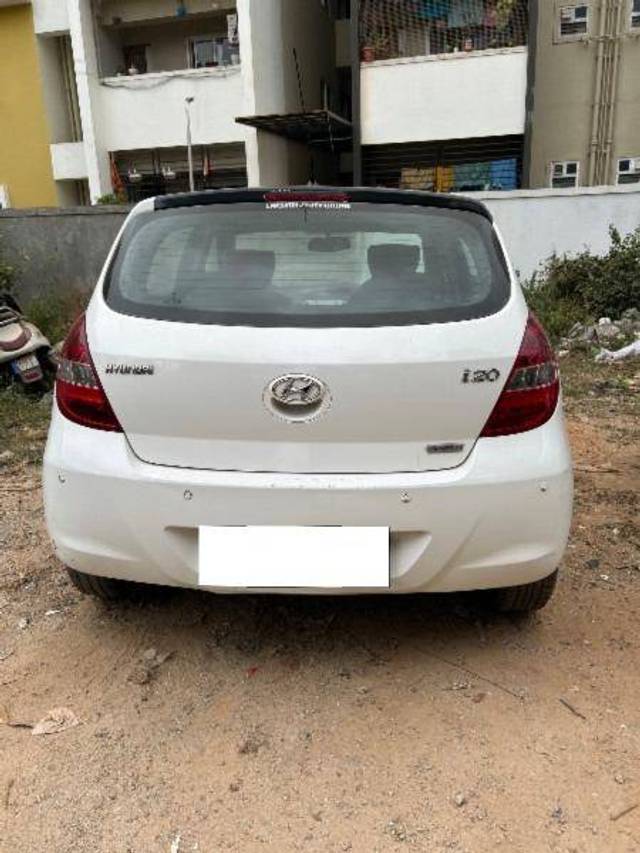 https://images10.gaadi.com/usedcar_image/4307709/original/e56c542f04c9816dfe7a9e9f4fdecdf1.jpeg?imwidth=6401