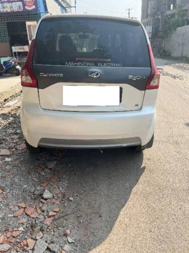 https://images10.gaadi.com/usedcar_image/4307716/original/processed_34642c98-f22e-415c-b7a5-bf960f822d15.jpeg?imwidth=6401