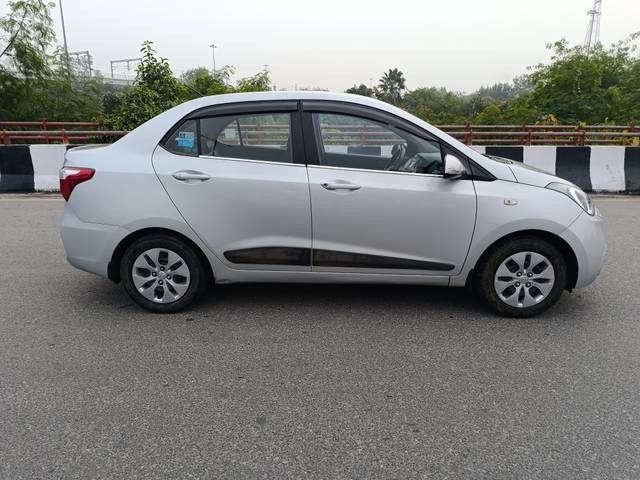 https://images10.gaadi.com/usedcar_image/4307723/original/dd7657779c65f9e333762f265b8d7373.jpg?imwidth=6401