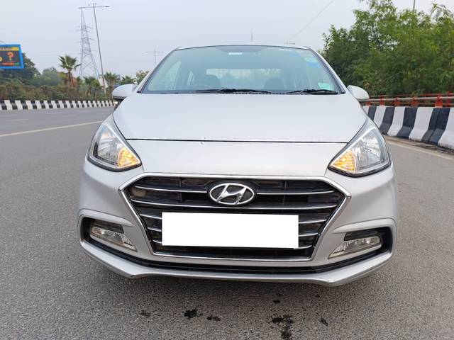 https://images10.gaadi.com/usedcar_image/4307723/original/processed_9890308f20f8fc8b02e4a19ddb46e223.jpg?imwidth=6400