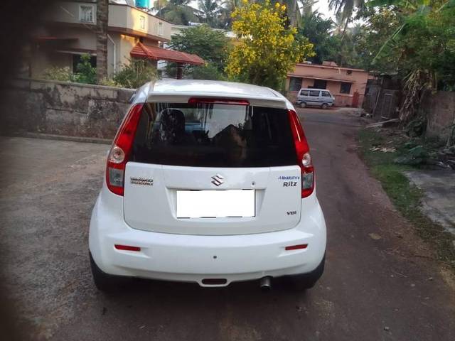 https://images10.gaadi.com/usedcar_image/4307727/original/processed_15a70676-e7cd-4382-bcda-c8b20090182a.jpg?imwidth=6401