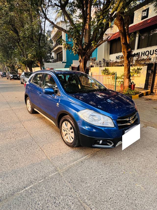 https://images10.gaadi.com/usedcar_image/4307736/original/processed_ad3de0f8ab6b87a86eb5ff756e34980e.jpg?imwidth=6400