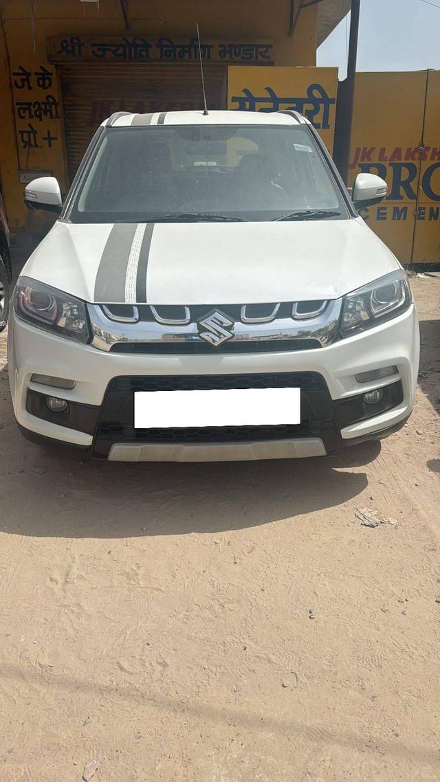 https://images10.gaadi.com/usedcar_image/4307741/original/processed_f1f115ee09ccef4538a8a36a3917ba32.jpg?imwidth=6402