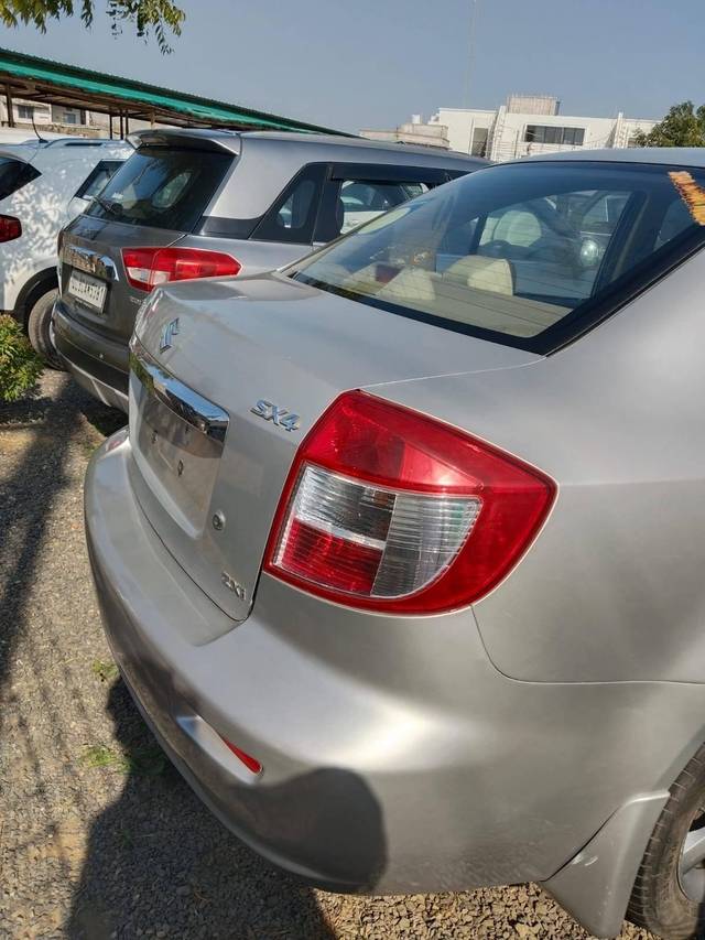 https://images10.gaadi.com/usedcar_image/4307749/original/processed_249d729811f937328af07e0378b43cf6.jpg?imwidth=6401