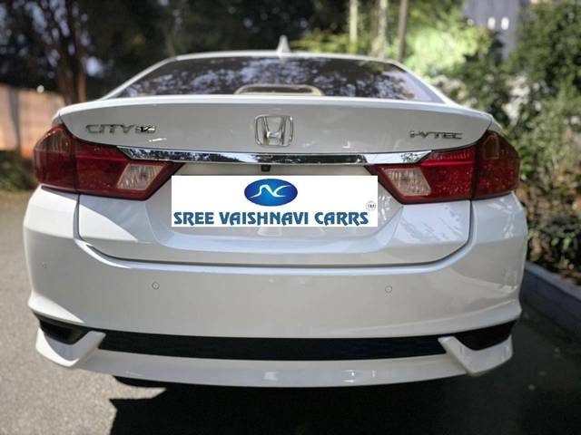 https://images10.gaadi.com/usedcar_image/4307783/original/processed_5d3549c329a30c9b520ef15f28deb819.jpg?imwidth=6402