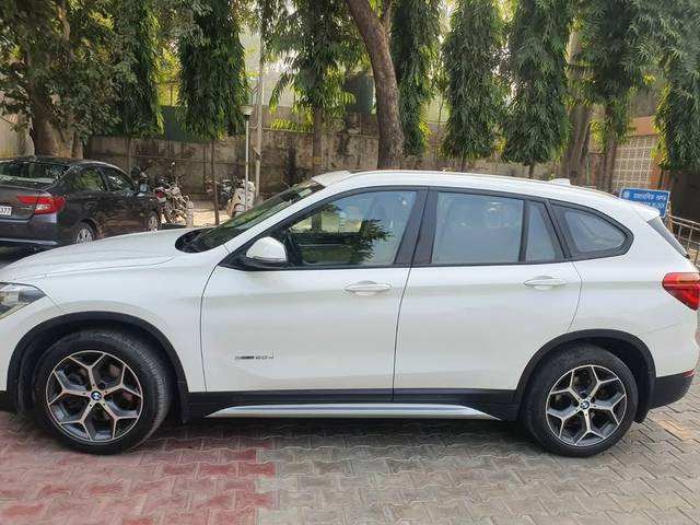 https://images10.gaadi.com/usedcar_image/4307790/original/processed_8a24934d04ce2cefb7a27d39b143184d.jpg?imwidth=6402